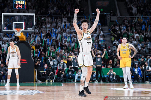 记者：巴萨寻找一名可靠的中卫，正密切关注格伊（记者：巴萨物色稳健中卫，正重点考察格伊）