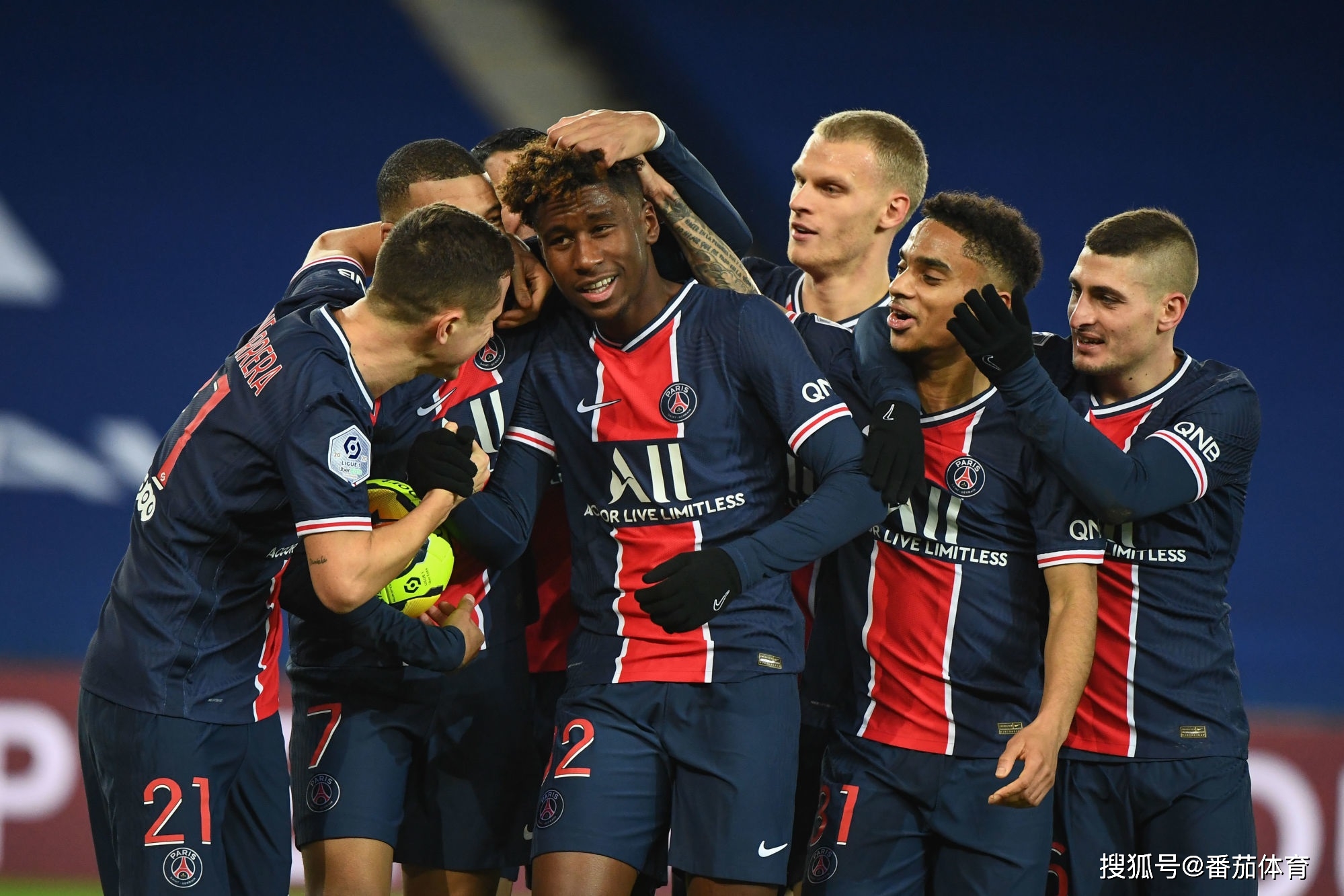 本赛季欧冠迄今五大联赛球队积分：英超74分第一，意甲第二（欧冠本赛季至今五大联赛积分榜：英超以74分领跑，意甲位居第二）