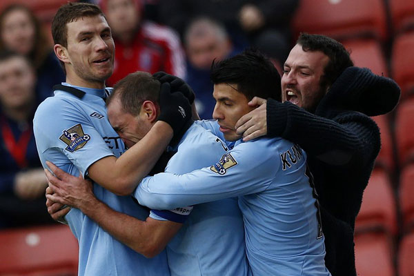 篮下终结技巧全解析（篮下得分手段全攻略）