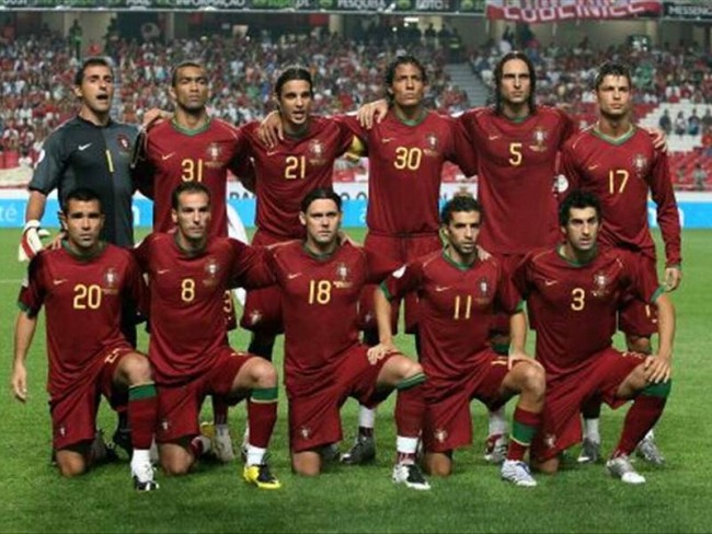 佛罗伦萨连续8场不胜，赛后哲科拿着扩音器与球迷沟通（佛罗伦萨遭遇八场不胜，赛后哲科持扩音器向球迷发声）