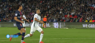 卡拉格：维拉要想夺冠，罗杰斯得拿出英超赛季最佳球员的表现（卡拉格：若维拉要冲冠，罗杰斯必须踢出英超赛季MVP级表现）