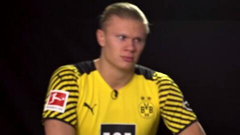 英乙球队连续两辆大巴爆胎，最终全队打车前往客场（英乙队两辆大巴相继爆胎，全队改乘出租车赴客场）