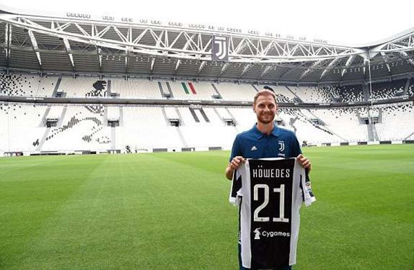 篮球湖人替补锋线表现抢眼（湖人替补锋线发挥出色）