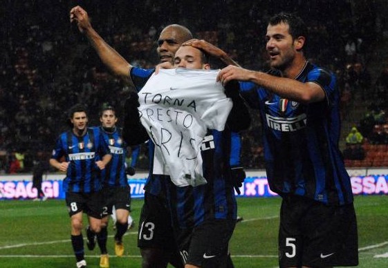 理疗师：DV9的伤和丁丁、卢卡库类似，可能需要3到5个月恢复（理疗师称DV9伤势与德布劳内、卢卡库相似，预计康复期为3至5个月）